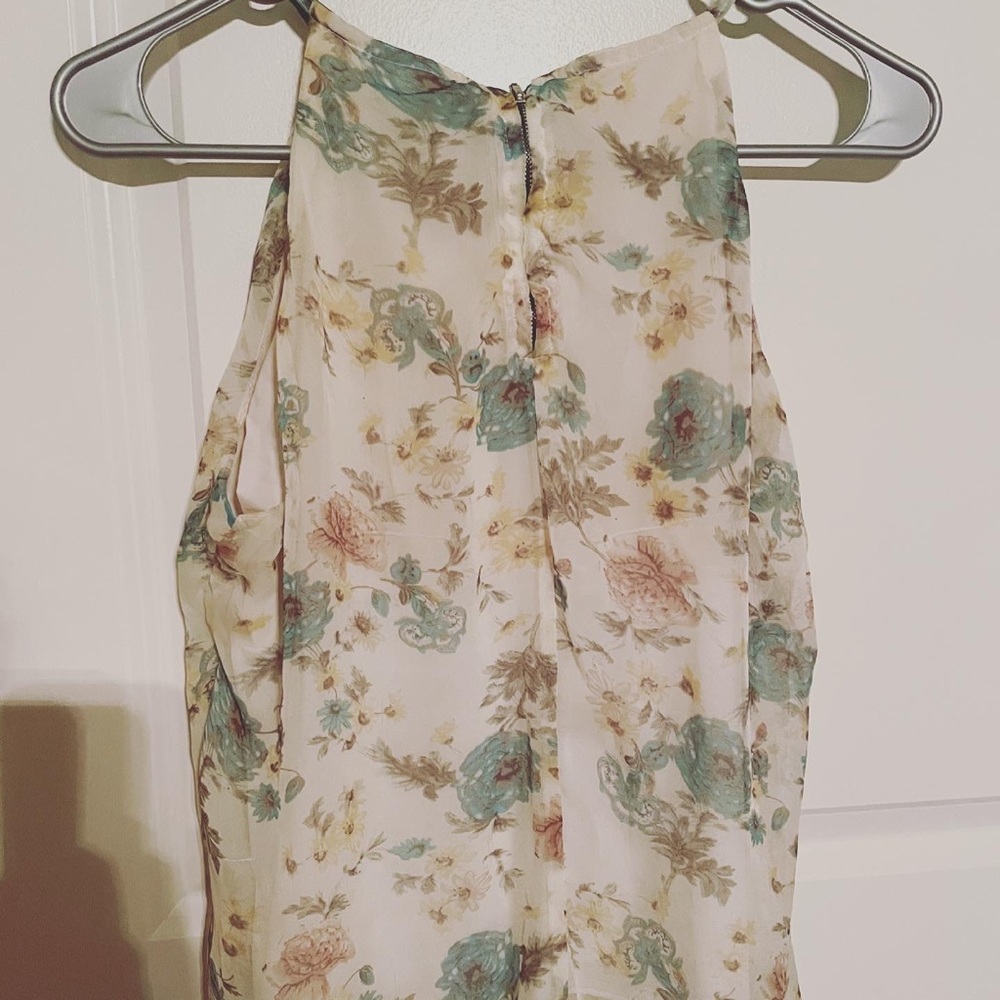 Floral halter top - size S